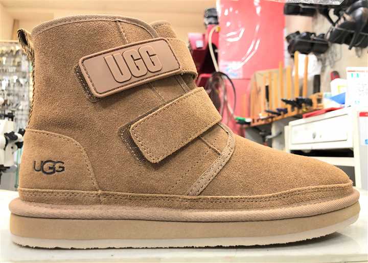 UGG�̌��ꃀ�[�g���u�[�c�̌���J�b�g�A1