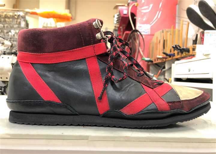 �X�j�[�J�[�̃I�[���\�[�������A4