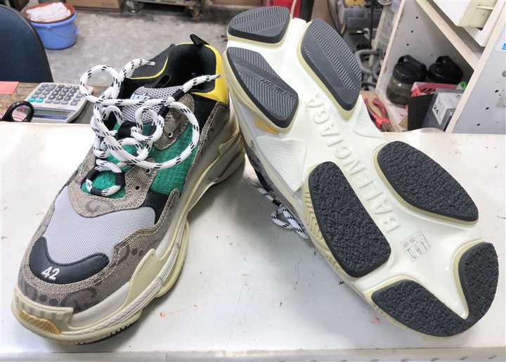 �g���v��S�̒�ʂɃS����\���ă\�[���⋭�A4