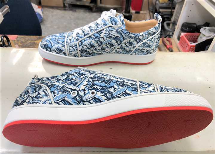 ルブタンのソール補強修理、1