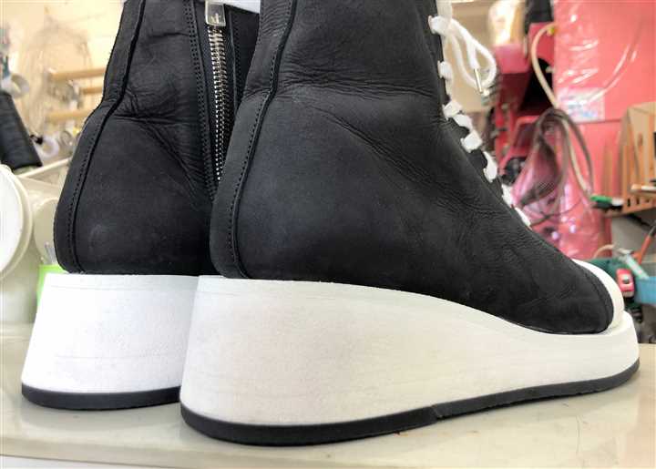 ����X�j�[�J�[�̌���J�b�g�A4