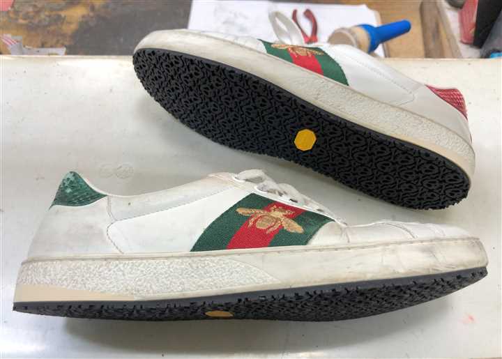 �J�J�g�̌��肷�����O�b�`�X�j�[�J�[�̏C���A2