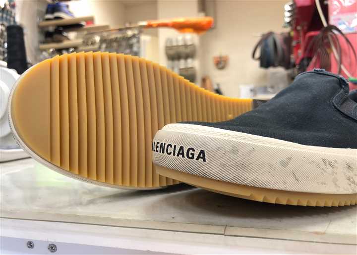 BALENCIAGA�̃X�j�[�J�[���V���[�N�\�[���ŕ⋭�A2