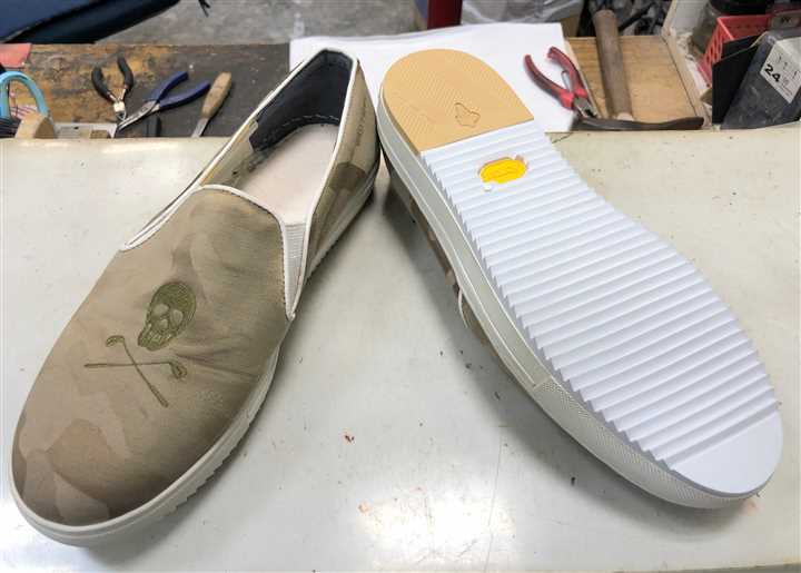 MARK&LONA�̃X�j�[�J�[�\�[���⋭�A1