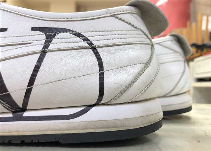 VALENTINO�~�I�j�c�J�^�C�K�[�̃X�j�[�J�[�\�[���⋭�A3