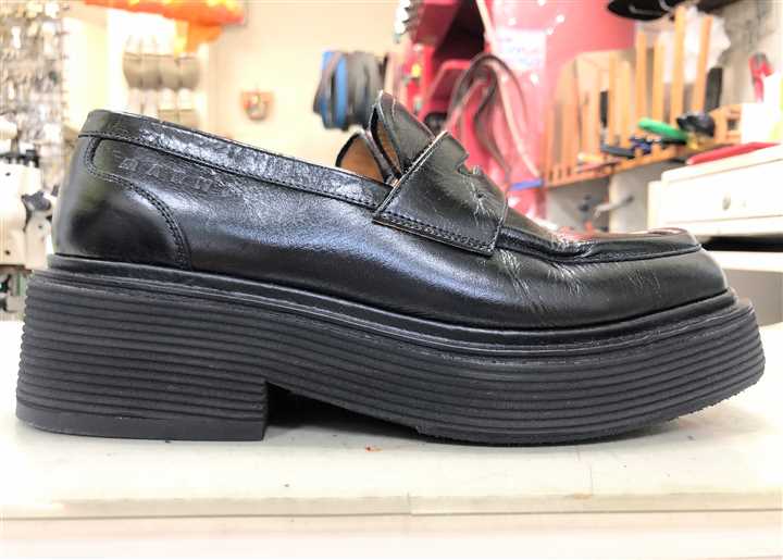 �}���j�̊v�C�̒�̏C���A4