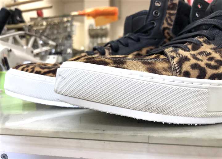 サンローランのスニーカーソール補強、2