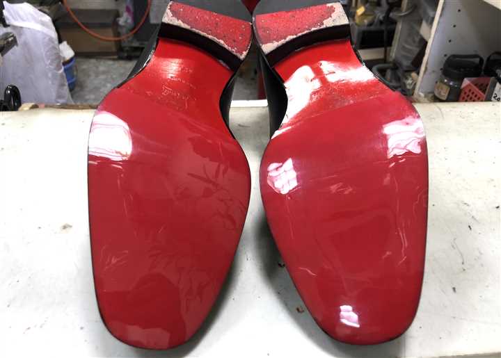 ルブタンのソール補強修理、1