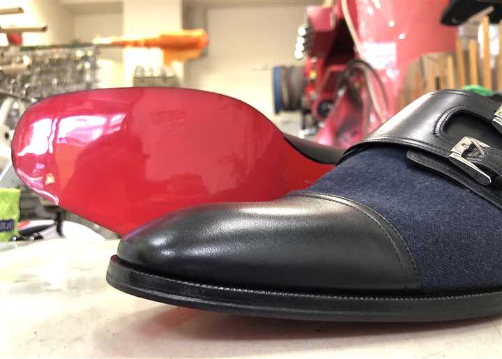 ルブタンのソール補強修理、2