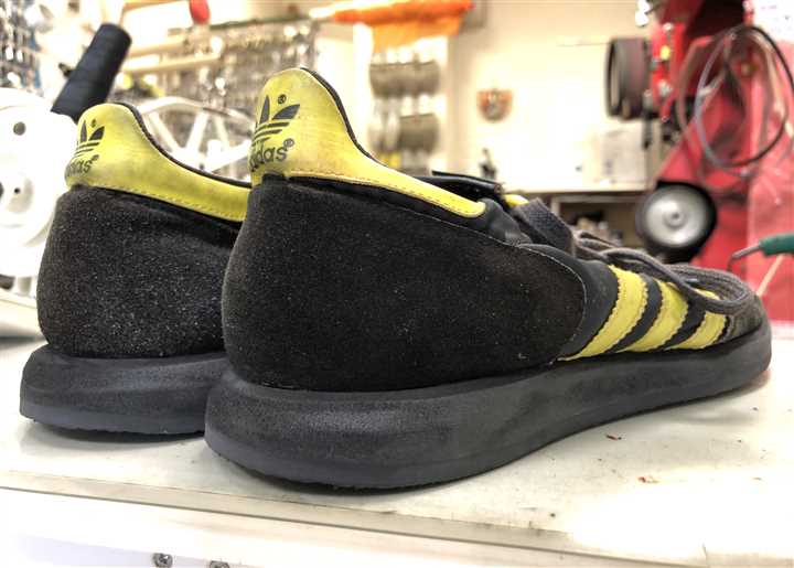 �A�f�B�_�X�̃X�j�[�J�[�I�[���\�[�������A3