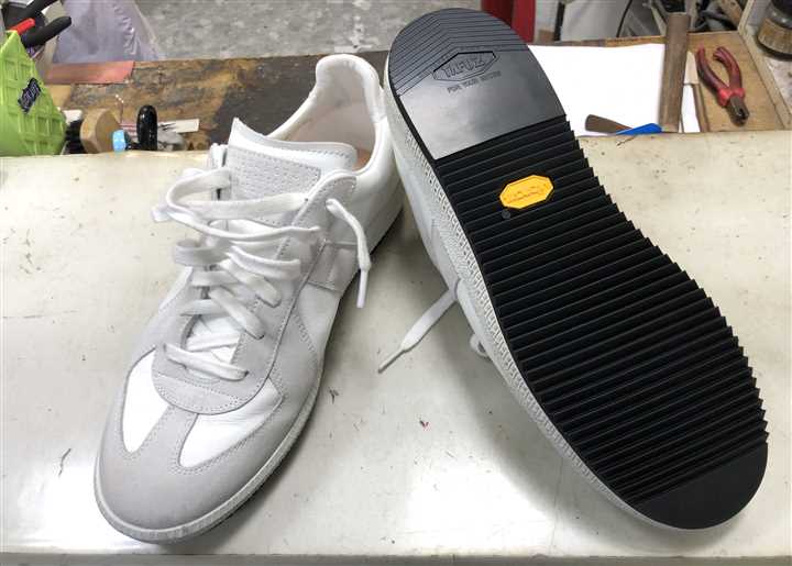 Margiela�̃X�j�[�J�[�\�[���⋭�A1