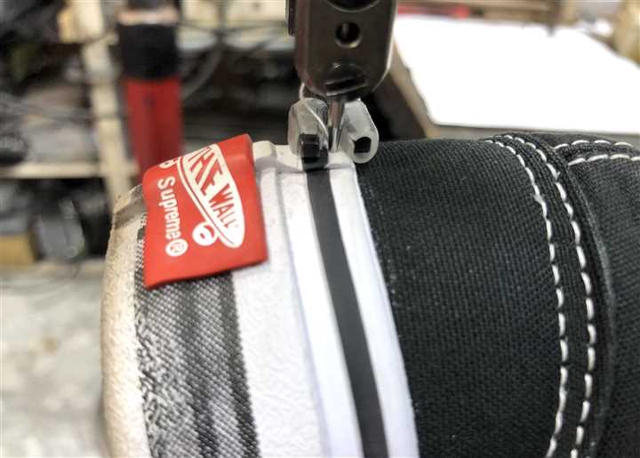 VANSのソール側面ステッチ修理、4