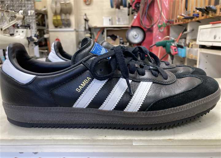 �A�f�B�_�X�y�T���o�z�̃X�j�[�J�[�\�[���⋭�A4