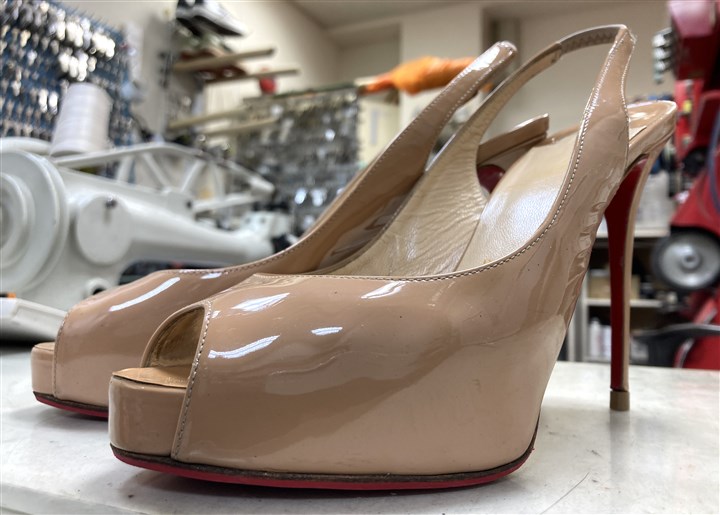 ルブタンのヒールとソールの修理、4