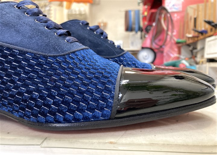 ルブタンの紳士靴のソール補強、2