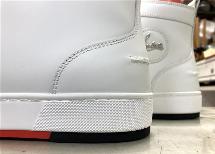 ルブタンのスニーカーソール補強、3