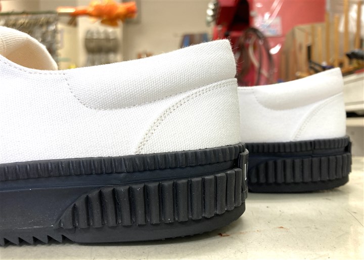 ���G�x�̃X�j�[�J�[�\�[���⋭�A3