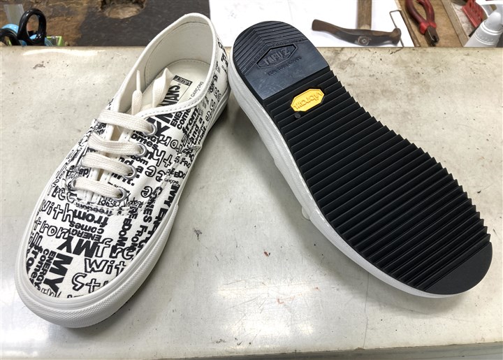 VANS×コムデギャルソンのコラボスニーカーソール補強、1