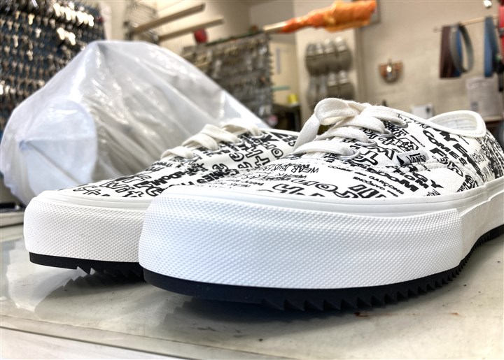 VANS×コムデギャルソンのコラボスニーカーソール補強、2