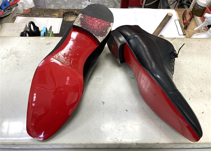 ルブタンの革靴のソール補強、1