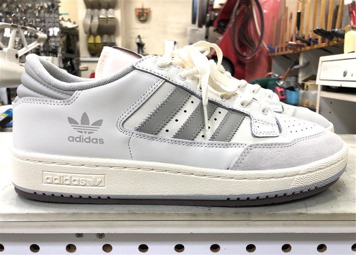 �A�f�B�_�X�̃X�j�[�J�[�\�[���⋭�A4