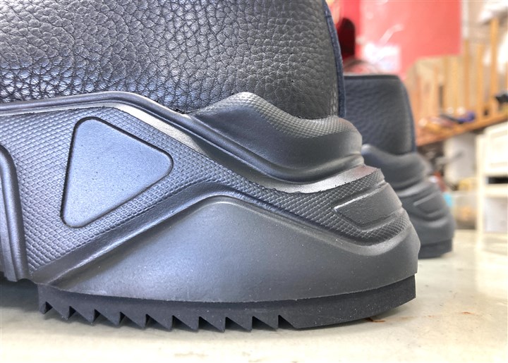 �yMIKAGE SHIN�z�̃X�j�[�J�[�\�[�����Z�p���[�g�⋭�A4