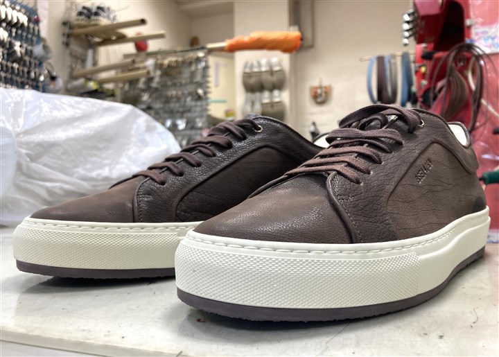 �|�[���X�~�X�̃X�j�[�J�[�\�[���⋭�A4