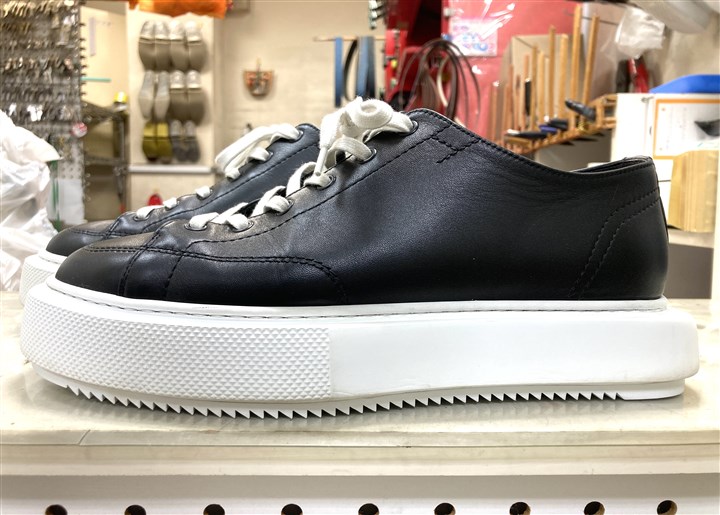 �G�����X�̃X�j�[�J�[�\�[���⋭�A4