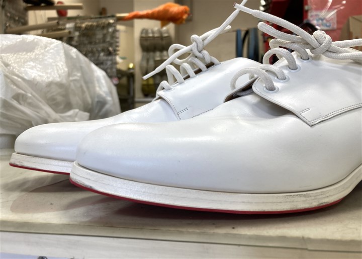 ルブタンの革靴のソール補強修理、3