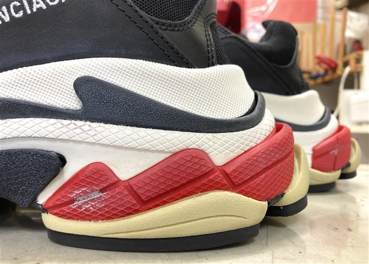 �o�����V�A�K�y�g���v��S�z�̃X�j�[�J�[�\�[���⋭�ł��A3