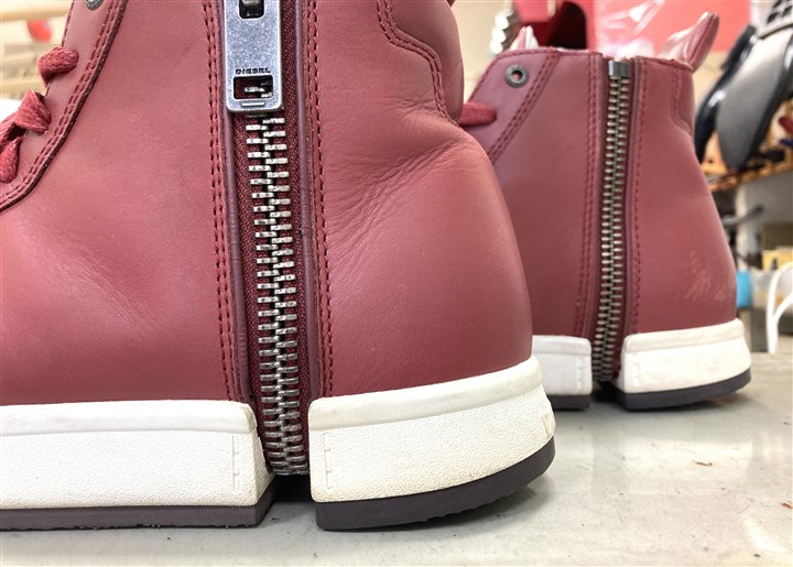 �f�B�[�[���̃Z�p���[�g�\�[���̃X�j�[�J�[�⋭�A3