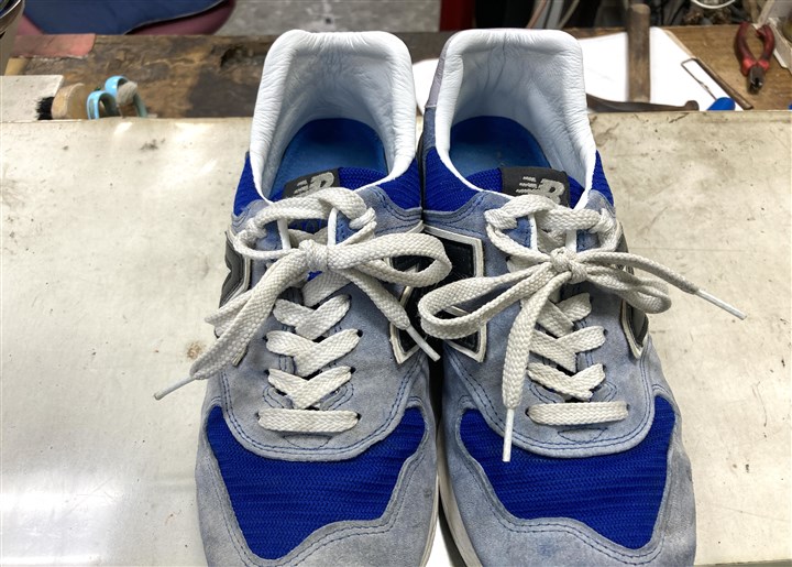 �j���[�o�����X1400�̃J�J�g����̔j��C���A5