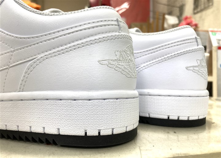 �i�C�L�y�G�A�W���[�_��1�z�̃X�j�[�J�[�\�[���⋭�A3