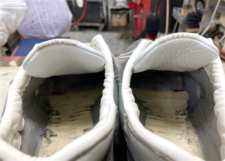 �j���[�o�����X1300�̃V���[�^���C���A3