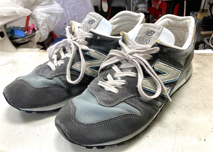 �j���[�o�����X1300�̃V���[�^���C���A4