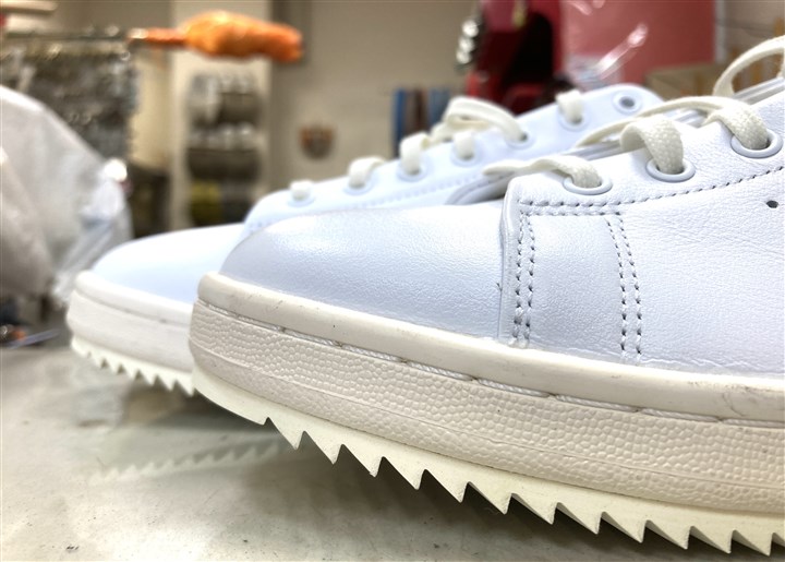 �A�f�B�_�X�y�X�^���X�~�X�z�̒���N���[���F�̃V���[�N�\�[���ŕ⋭�A2