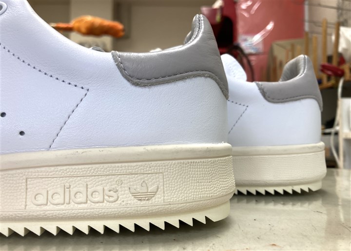 �A�f�B�_�X�y�X�^���X�~�X�z�̒���N���[���F�̃V���[�N�\�[���ŕ⋭�A3