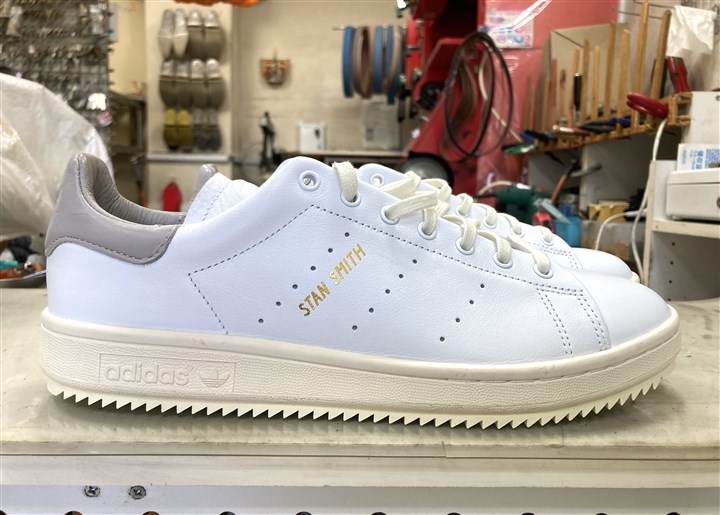 �A�f�B�_�X�y�X�^���X�~�X�z�̒���N���[���F�̃V���[�N�\�[���ŕ⋭�A4