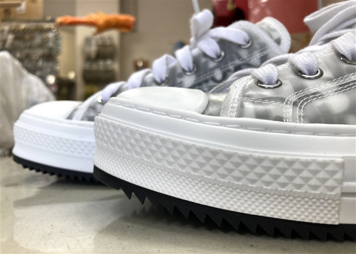 �f�B�I�[���̒�ʂ��V���[�N�\�[���ŕ⋭�A2