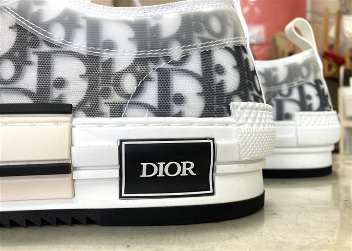 �f�B�I�[���̒�ʂ��V���[�N�\�[���ŕ⋭�A3