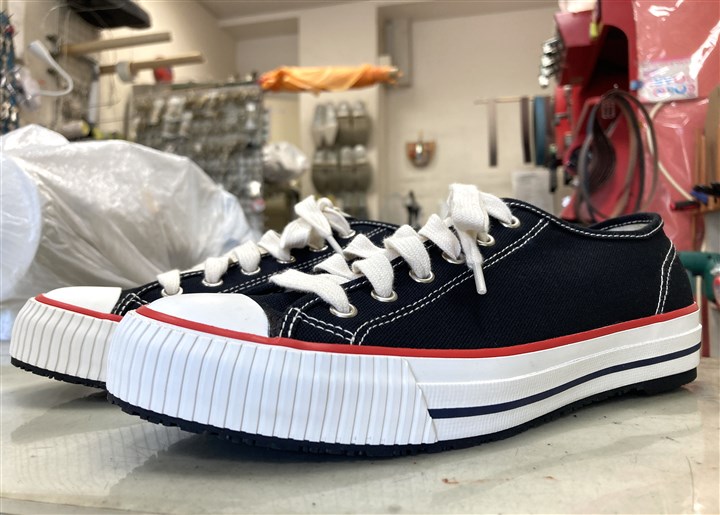 CUSHMAN�̃X�j�[�J�[�\�[���⋭�A4