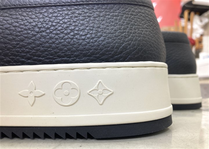 ���C�E���B�g���̃X�j�[�J�[�\�[���⋭�A3