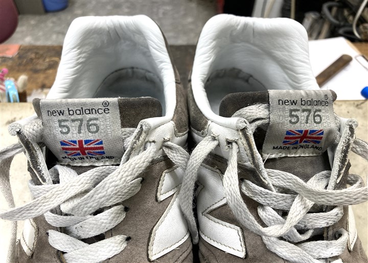 �j���[�o�����X576�̃J�J�g�j��C���A1