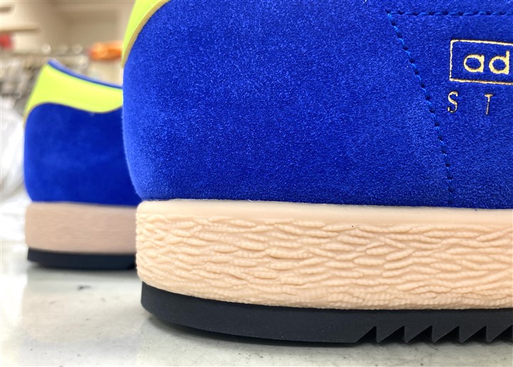 �A�f�B�_�X�̒�ʂ��V���[�N�\�[���ŕ⋭�C���A3