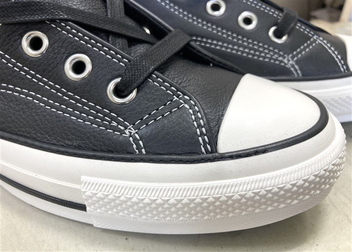 コンバースのスニーカーのソール側面剥がれ防止ステッチ修理、5