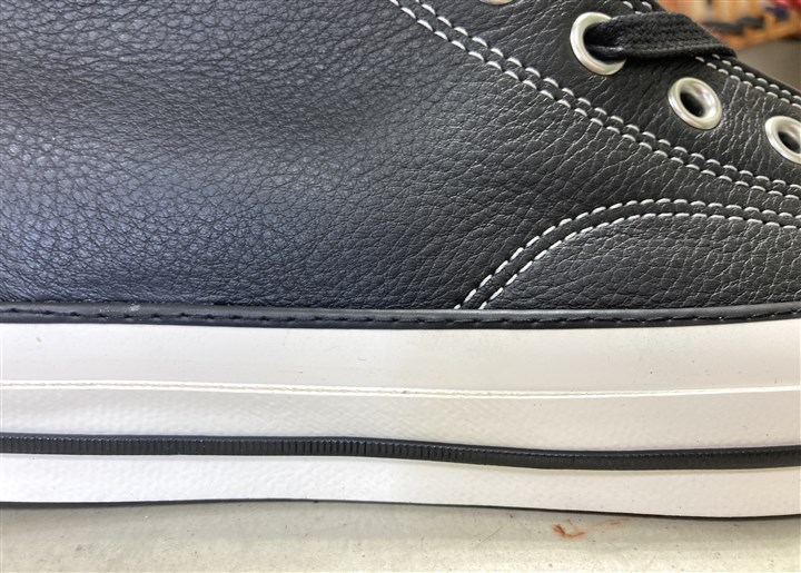 コンバースのスニーカーのソール側面剥がれ防止ステッチ修理、6