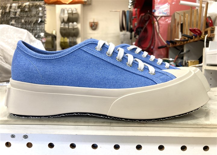 �}���j�̃X�j�[�J�[��ʂ��X�J���\�[���ŕ⋭�A4