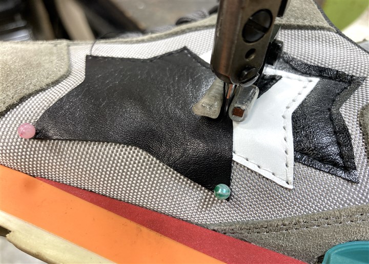 �A�g�����e�B�b�N�X�^�[�Y�̃T�C�h��4�A�X�^�[�̌����C���A4