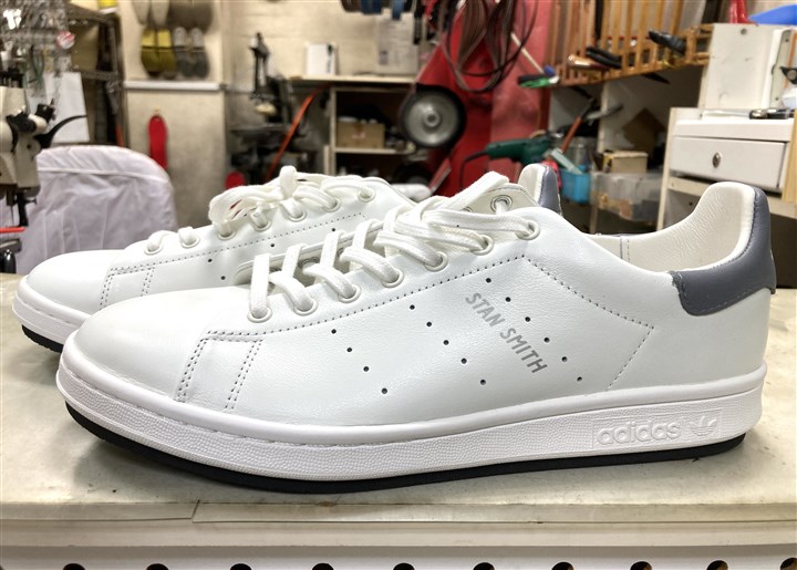 �A�f�B�_�X�y�X�^���X�~�X�z�̃X�j�[�J�[�\�[���⋭�C���A4