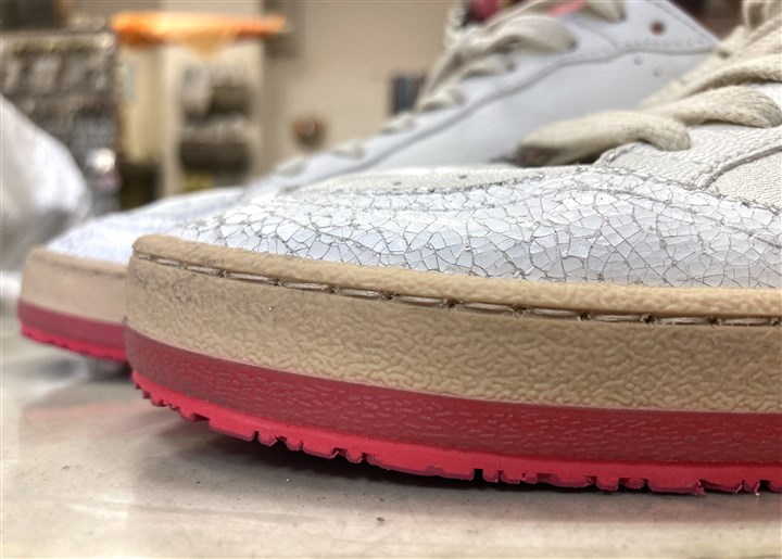 �S�[���f���O�[�X�̃X�j�[�J�[�\�[���⋭�C���A2